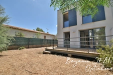 À vendre : Maison 94 m² avec jardin, terrasse et 2 places de parking, proche plages 