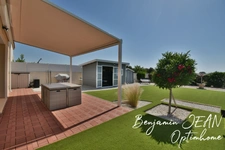VILLA CONTEMPORAINE D'EXCEPTION AVEC PISCINE CHAUFFÉE ET VUE DÉGAGÉE SUR ESPACE NATUREL