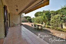 Sauvian – Maison de plain-pied 4 faces sur 715 m² avec garage et beau potentiel