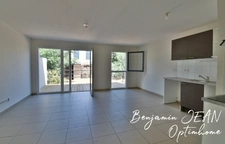 À vendre : Maison 94 m² avec jardin, terrasse et 2 places de parking, proche plages 