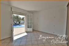 Maison de plain-pied 166m² avec piscine sur 1200m² à Sérignan – Gros potentiel !