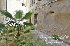 À Vendre – Maison de Village avec Cour à Sérignan – 131 m² + Greniers Aménageables