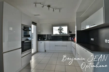 spacieuse maison 190m² avec piscine et garage