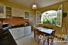 Sauvian – Maison de plain-pied 4 faces sur 715 m² avec garage et beau potentiel