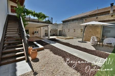 Ensemble immobilier avec piscine et terrasses – Cers (34)