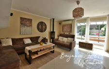 Belle maison familiale F6 de 170 m² avec piscine, chalet indépendant et garage