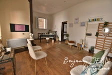 Ensemble immobilier avec piscine et terrasses – Cers (34)