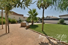 Villa lumineuse avec jardin d’exception – Lespignan