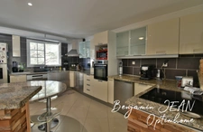 Belle maison familiale F6 de 170 m² avec piscine, chalet indépendant et garage