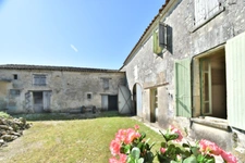 Maison à vendre 3 pièces proche de JARNAC (16)