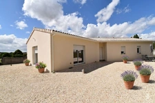 Maison à vendre 4 pièces FLEAC (16) Plain pied