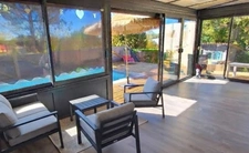 Maison à vendre 6 pièces  (16) ST YRIEIX, 5 chambres, garage, véranda, piscine. 
