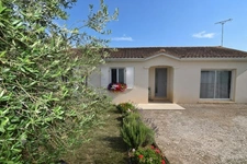 Maison à vendre 4 pièces VARS (16), 3 chambres et terrain