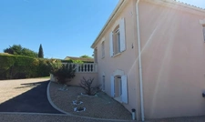 Maison à vendre 6 pièces  (16) ST YRIEIX, 5 chambres, garage, véranda, piscine. 