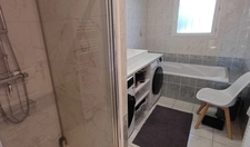 Maison à vendre 6 pièces  (16) ST YRIEIX, 5 chambres, garage, véranda, piscine. 