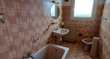Maison à vendre 3 pièces  (16 ST MICHEL) avec 1 étage et 1 garage. Avec 2 chambres