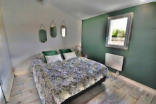Maison à vendre 4 pièces  (16) FLEAC  3 chambres, garage, véranda et terrain