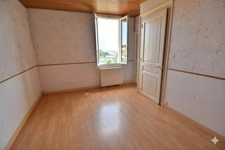 Maison à vendre 6 pièces ANGOULEME (16) maison 3 chambres + Studio et piscine sur terrain de 1150 m2
