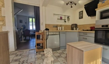 16 ANGOULEME quartier V Hugo. Maison à vendre 3 pièces et jardin