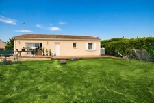 Maison à vendre 4 pièces VARS (16), 3 chambres et terrain