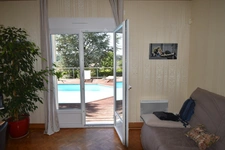 Maison à vendre 7 pièces  (16) ANGOULEME Centre, 5 chambres, 2 garages, 1 piscine.
