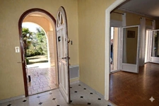 Maison à vendre 7 pièces  (16) ANGOULEME Centre, 5 chambres, 2 garages, 1 piscine.