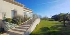 Grande maison à vendre 5 pièces FOUQUEBRUNE (16) + dépendances sur terrain d'env 6800 m2
