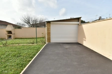 Grande Maison à vendre 6 pièces, 4 chambres, 2 s d'eau, 2 WC, garage et jardin ANGOULEME (16)