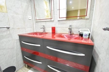 Grande Maison à vendre 6 pièces, 4 chambres, 2 s d'eau, 2 WC, garage et jardin ANGOULEME (16)