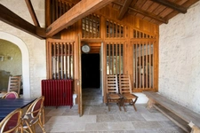 Maison à vendre 5 pièces proche de JARNAC (16) Propriété d'env 162 m2 ave 3 ch et 1 bureau, 