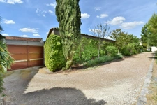 Maison à vendre 5 pièces proche de JARNAC (16) Propriété d'env 162 m2 ave 3 ch et 1 bureau, 