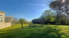 Grande maison à vendre 5 pièces FOUQUEBRUNE (16) + dépendances sur terrain d'env 6800 m2