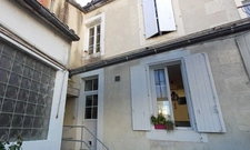 Maison à vendre 5 pièces  ANGOULEME centre 4 chambres, jardin