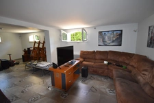 Maison à vendre 7 pièces  (16) ANGOULEME Centre, 5 chambres, 2 garages, 1 piscine.