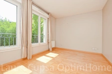 LIVRY GARGAN - 5 PIECES - 122,5 m² - RESIDENCE PIERRE DE TAILLE - ASCENSEUR - 2 BALCONS - DOUBLE BOX