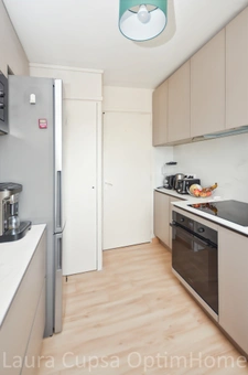 SCEAUX - 8 MIN RER SCEAUX - 7P - 120, 95 M² - 2 BALCONS - 4E ET DERNIER ETAGE - 2 CAVES - BOX ET PARKING LIBRE DANS RESIDENCE FERMEE