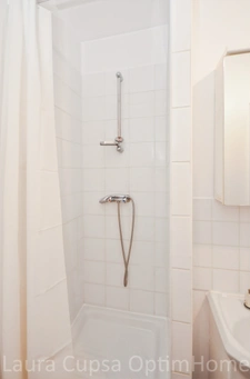 SCEAUX - CHAMBRE DE 13,15 m² FACE AU LYCEE LAKANAL  - 9 min RER BOURG-LA-REINE
