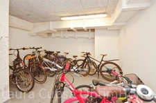 ISSY LES MOULINEAUX - 9 MIN GARE DE CLAMART - 15 MIN L12 - 4 PIECES - 84,53 M² - TERRASSE ET JARDINET - CAVE - PARKING EN SUS