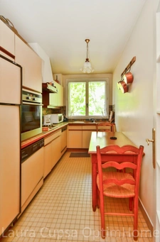 FRESNES - 7 MIN TVM - 3 PIECES - 61,27 m² - 2E ETAGE - BALCON SANS VIS A VIS, CAVE ET PARKING