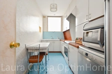 BOURG LA REINE - 7P - 134,65 M² - PROCHE CENTRE VILLE - DUPLEX 1ER ET 2E - JARDIN 53 M² ENV. - 3 CAVES