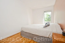 SCEAUX - 8 MIN RER SCEAUX - 7P - 120, 95 M² - 2 BALCONS - 4E ET DERNIER ETAGE - 2 CAVES - BOX ET PARKING LIBRE DANS RESIDENCE FERMEE