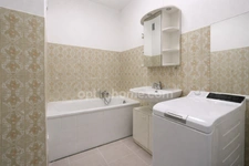 THIONVILLE - APPARTEMENT 2 PIECES DE 52 M² AVEC 2 BALCONS ET GARAGE EN SOUS-SOL ! POUR INVESTISSEURS ! 