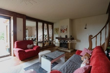 BERTRANGE - MAISON MITOYENNE DE 155 M² AVEC 4 CHAMBRES, GARAGE ET JARDIN ! FORT POTENTIEL !