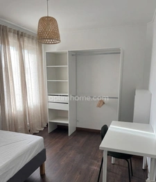 THIONVILLE - APPARTEMENT 5 PIÈCES AVEC 3 CHAMBRES ! BALCON ET PARKING ! EXCELLENTES PRESTATIONS ! 