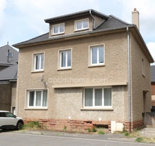 ANGEVILLERS - APPARTEMENT 3 PIECES DE 75 M² ! 2 CHAMBRES, CAVES ET PARKING ! BEAU POTENTIEL ! 