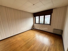 BERTRANGE - MAISON MITOYENNE DE 121 M² AVEC 4 CHAMBRES, GARAGE ET JARDIN ! FORT POTENTIEL ! 