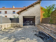BOULANGE - DUPLEX DE 5 PIECES DE 109 M² ! 3 CHAMBRES, 1 BUREAU, GARAGE ET JARDIN ! BEAU POTENTIEL ! 