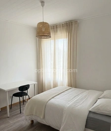 THIONVILLE - APPARTEMENT 5 PIÈCES AVEC 3 CHAMBRES ! BALCON ET PARKING ! EXCELLENTES PRESTATIONS ! 