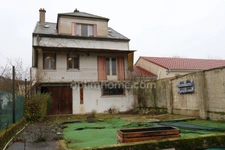 BEUVANGE-SOUS-ST-MICHEL - MAISON 6 PIECES DE 123 M² AVEC 4 CHAMBRES. GARAGE ET JARDIN. GROS POTENTIEL A RENOVER !