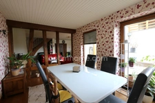 BERTRANGE - MAISON MITOYENNE DE 155 M² AVEC 4 CHAMBRES, GARAGE ET JARDIN ! FORT POTENTIEL !